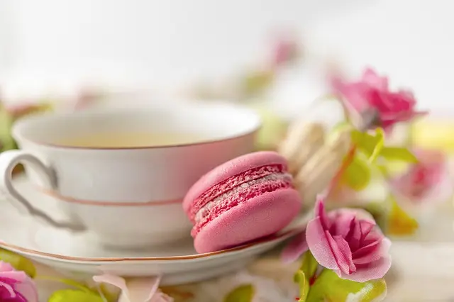 hot tea and macaron